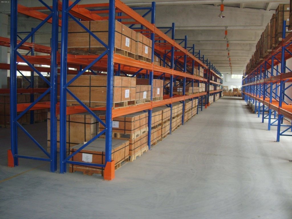 Garment Center Derusting Heavy Duty Bulk Storage Racks Selective Warehouse Storage